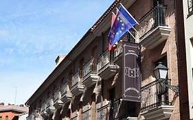 Hotel Complutense